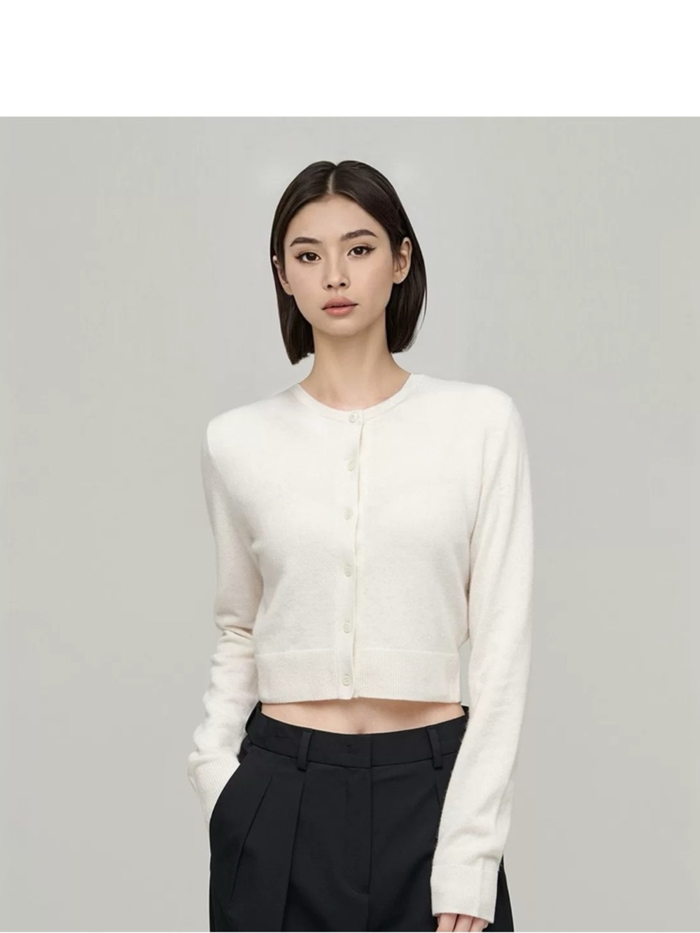 MUSINSA STANDARD Women's Cropped Crewneck Cardigan Sweater - White